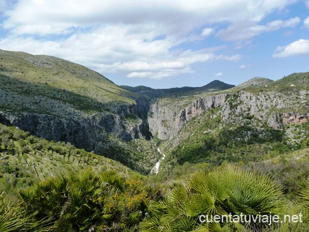 Desde Les Juvees de Dalt. Ruta del Barranco del Infierno, Vall de Laguar.